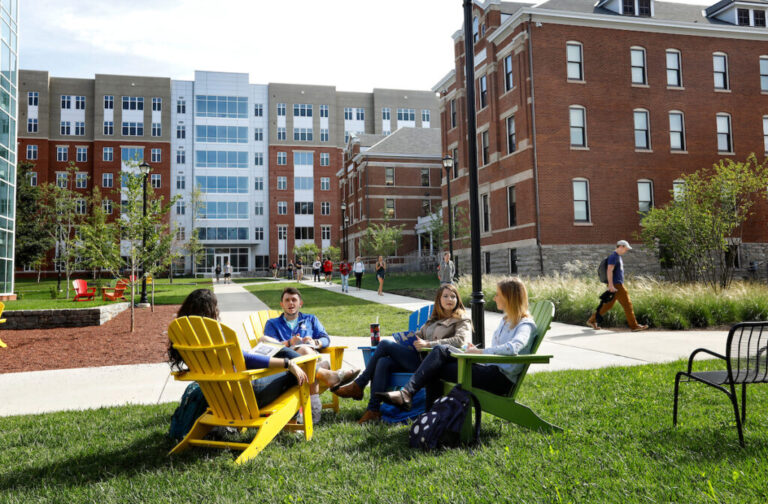 US vs UK Universities in 2026: Key Differences, Admissions, and How to Choose