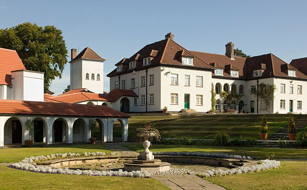 Downe House Summer Course
